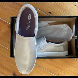New In Box Dr. Scholl’s Madison Slip-On Sneaks Size 9